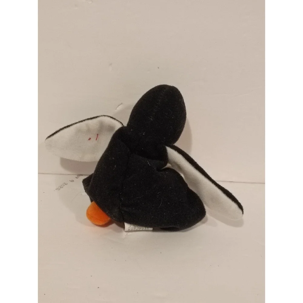 TY Beanie Baby WADDLE the PENGUIN